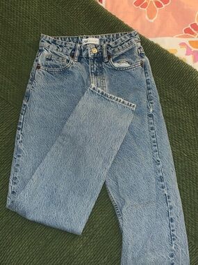 Zara Light Blue High-Rise Relaxed Jeans